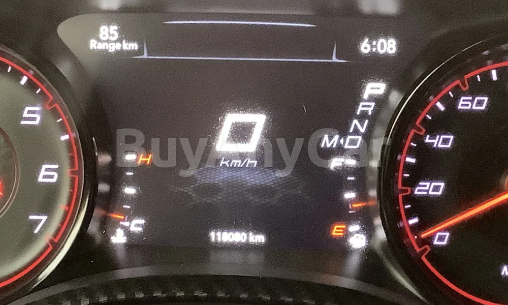 Vehicle photo 8