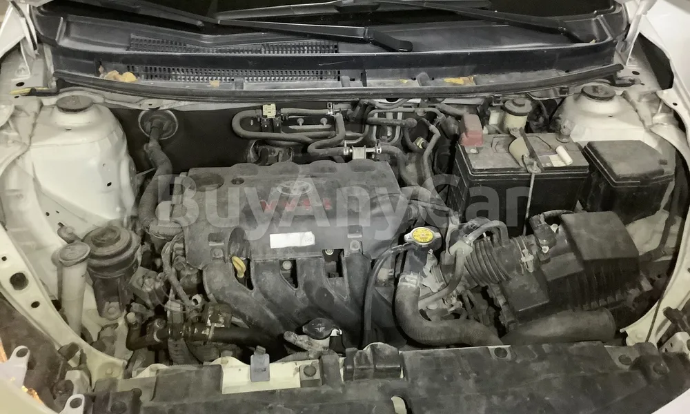 Vehicle photo 6