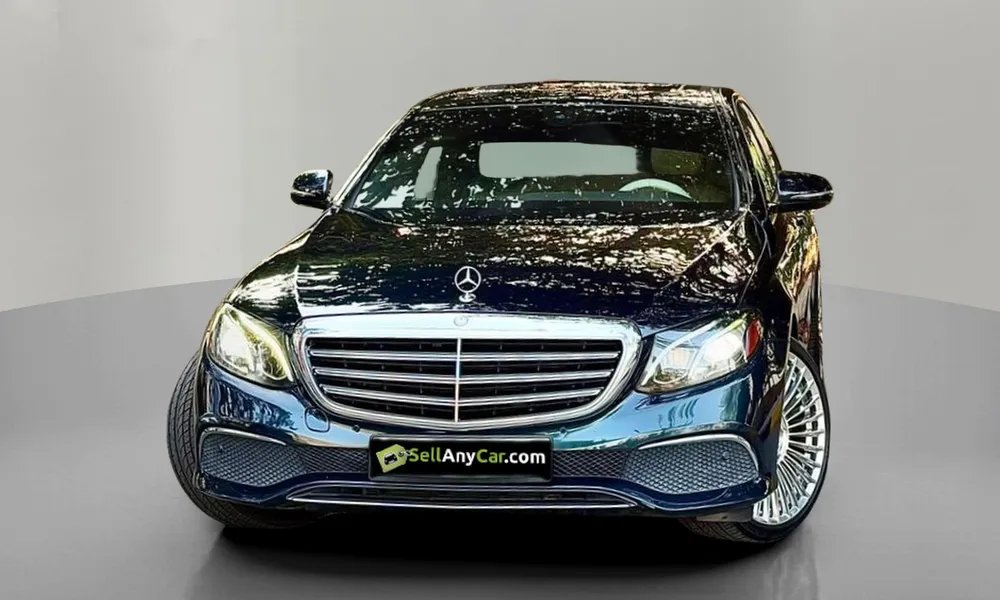 Vehicle photo 1