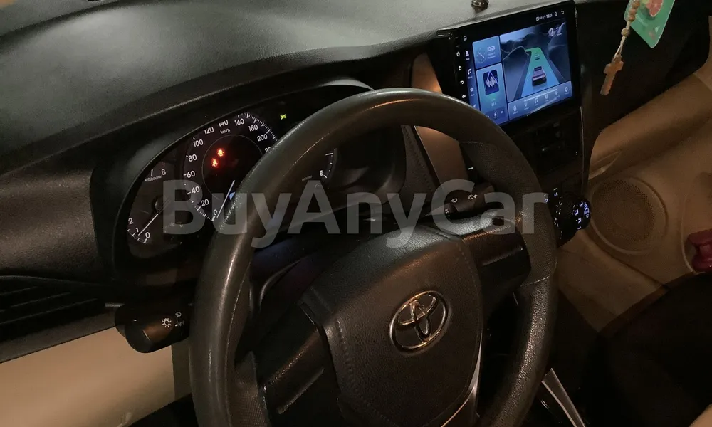Vehicle photo 9