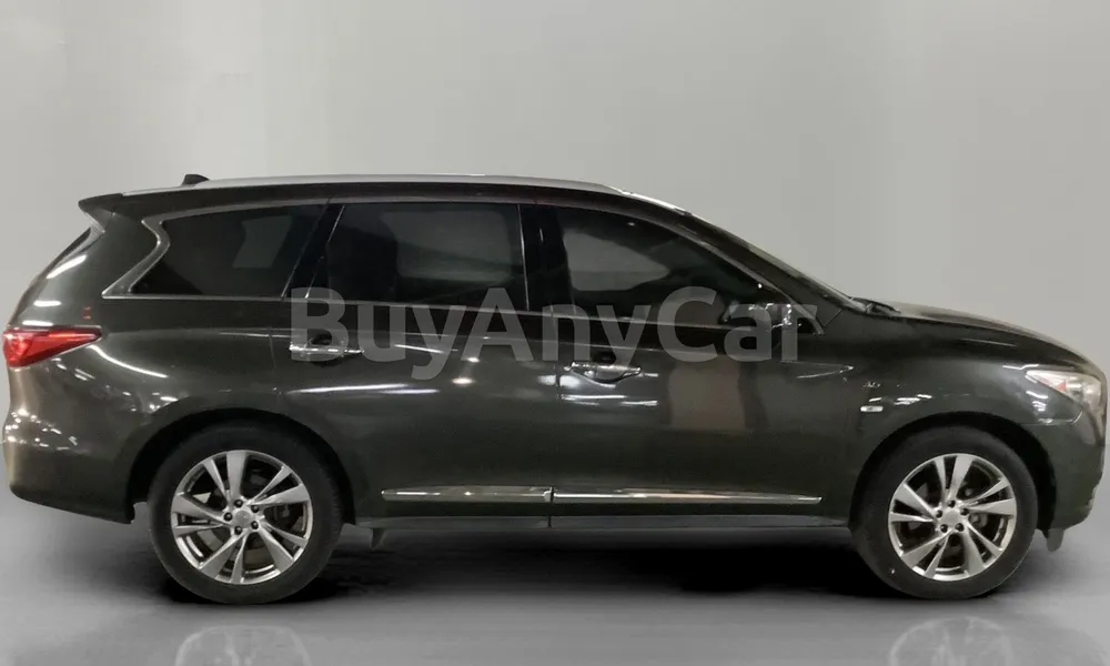 Vehicle photo 3
