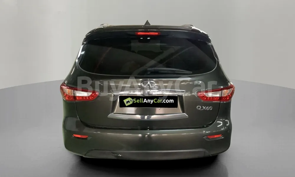 Vehicle photo 2