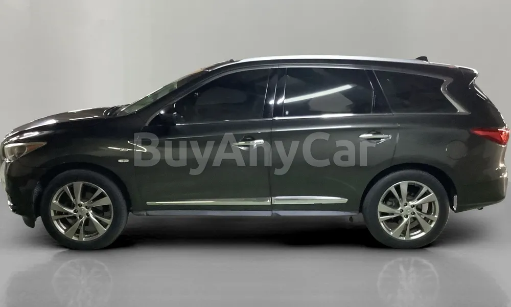 Vehicle photo 4