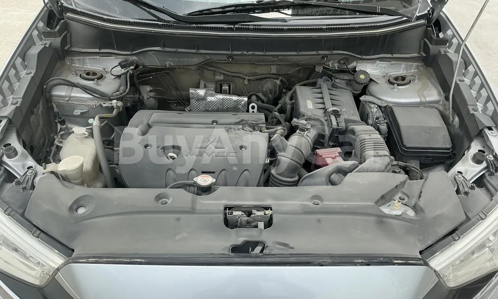 Vehicle photo 6