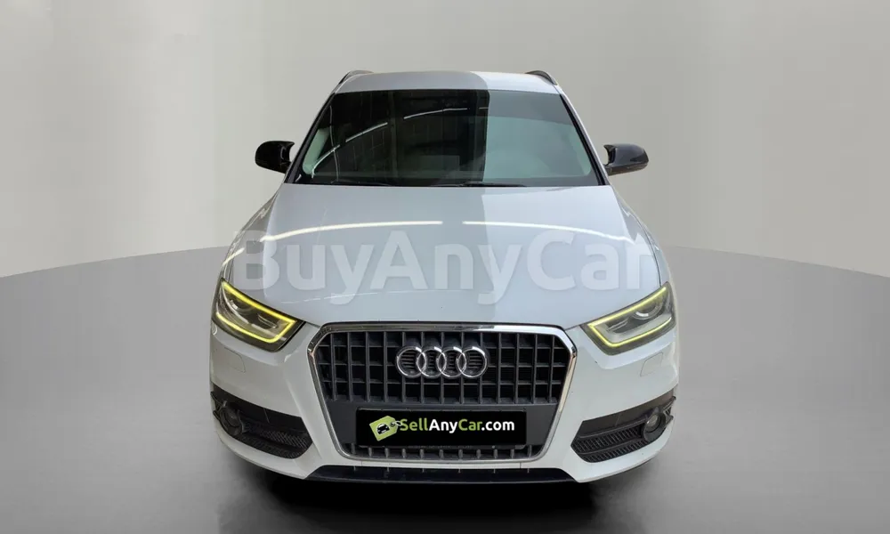 Vehicle photo 1