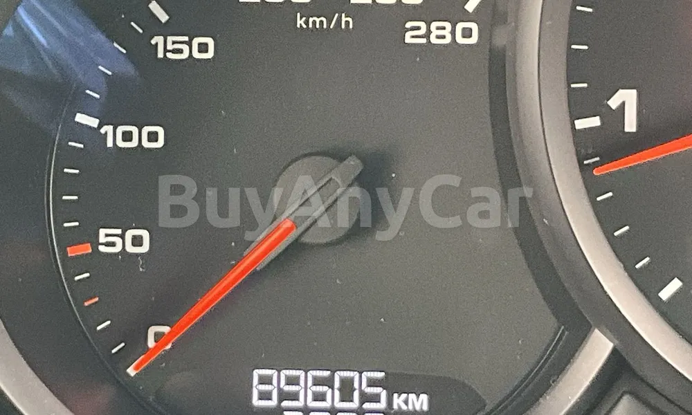 Vehicle photo 7