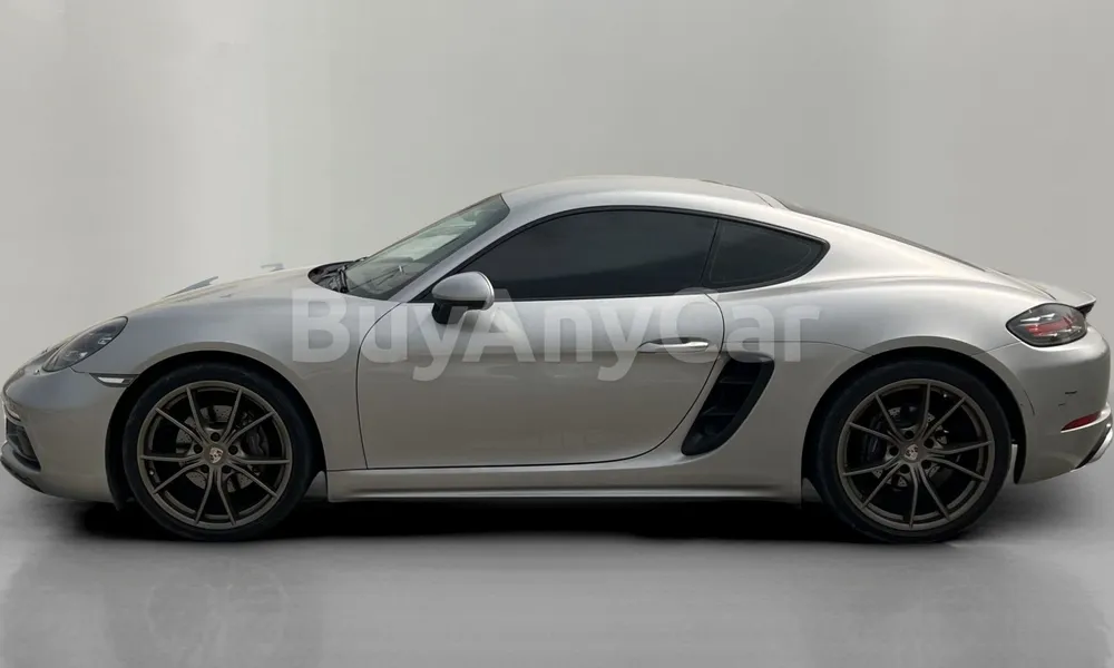 Vehicle photo 4