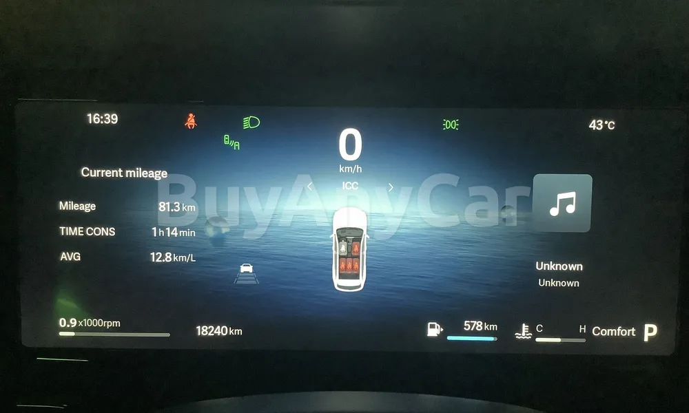 Vehicle photo 7