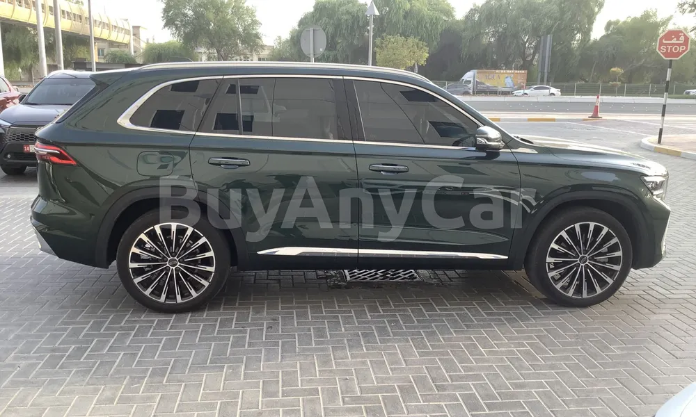 Vehicle photo 3