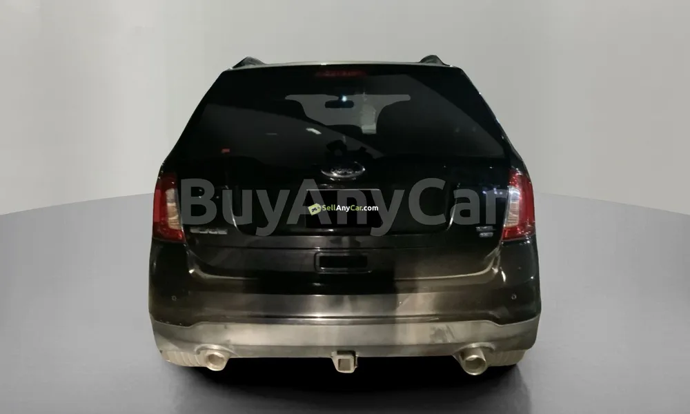 Vehicle photo 2