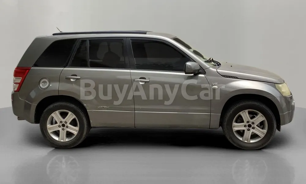 Vehicle photo 4