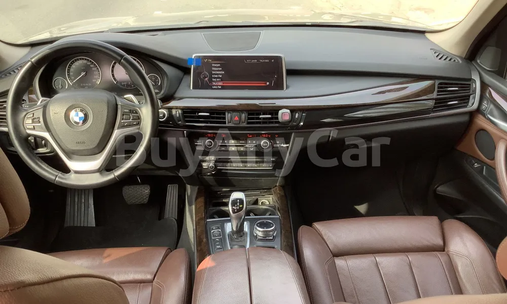 Vehicle photo 7