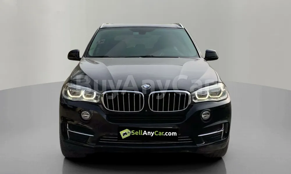 Vehicle photo 1