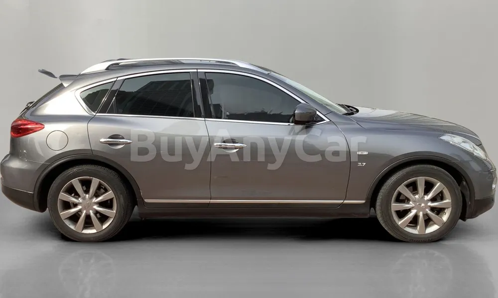 Vehicle photo 3