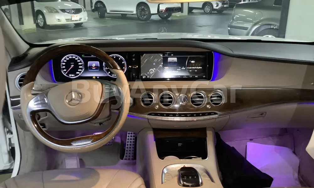 Vehicle photo 8