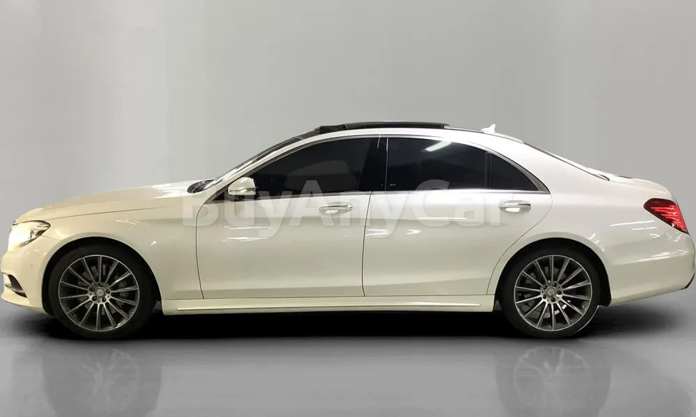 Vehicle photo 3