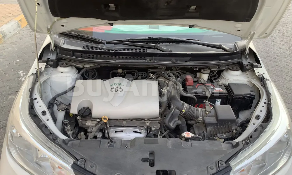 Vehicle photo 6