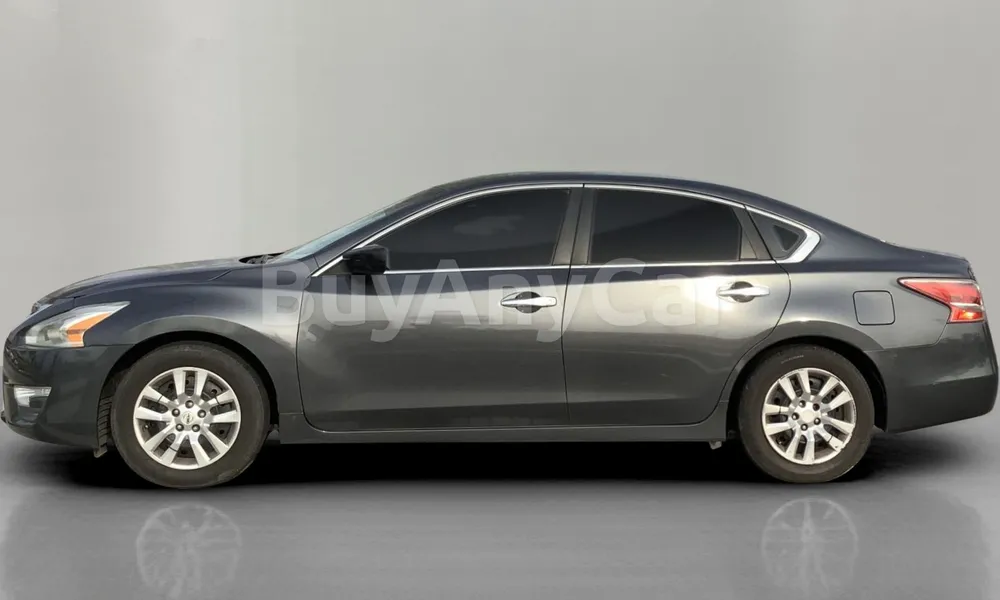 Vehicle photo 4
