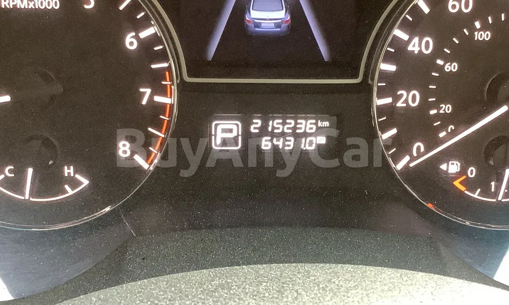 Vehicle photo 7