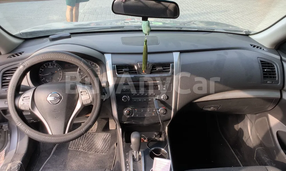 Vehicle photo 8