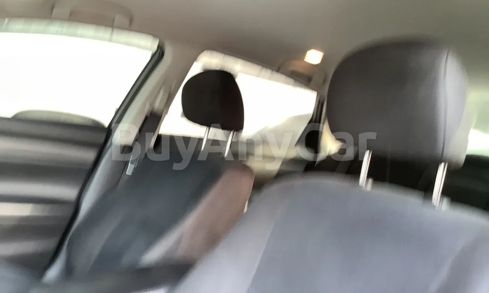 Vehicle photo 9