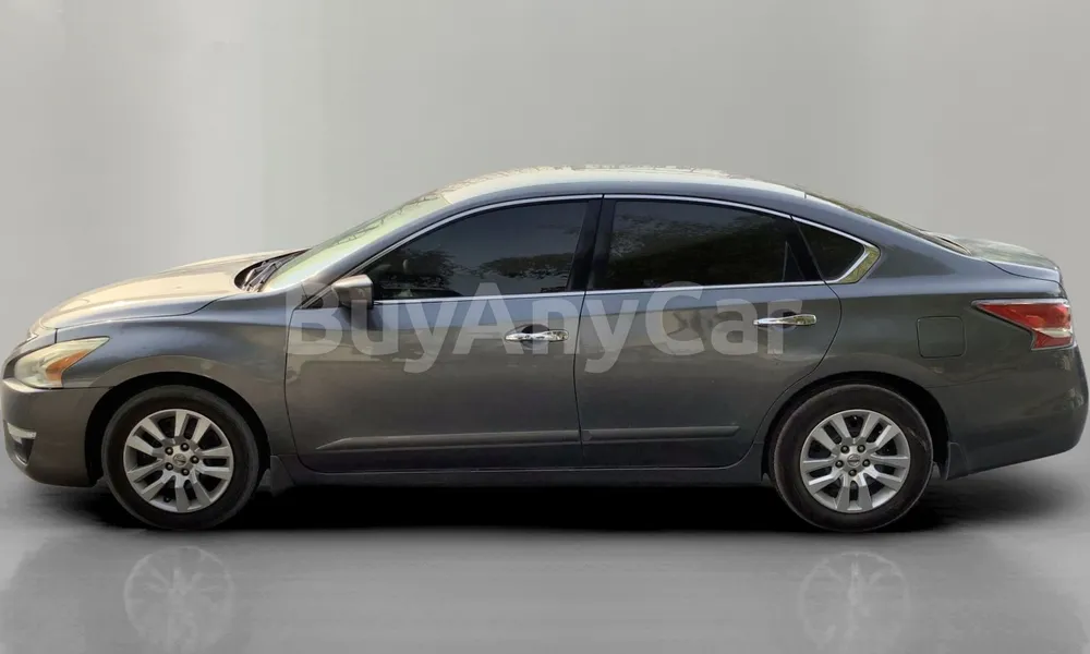 Vehicle photo 4