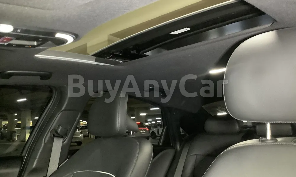 Vehicle photo 8