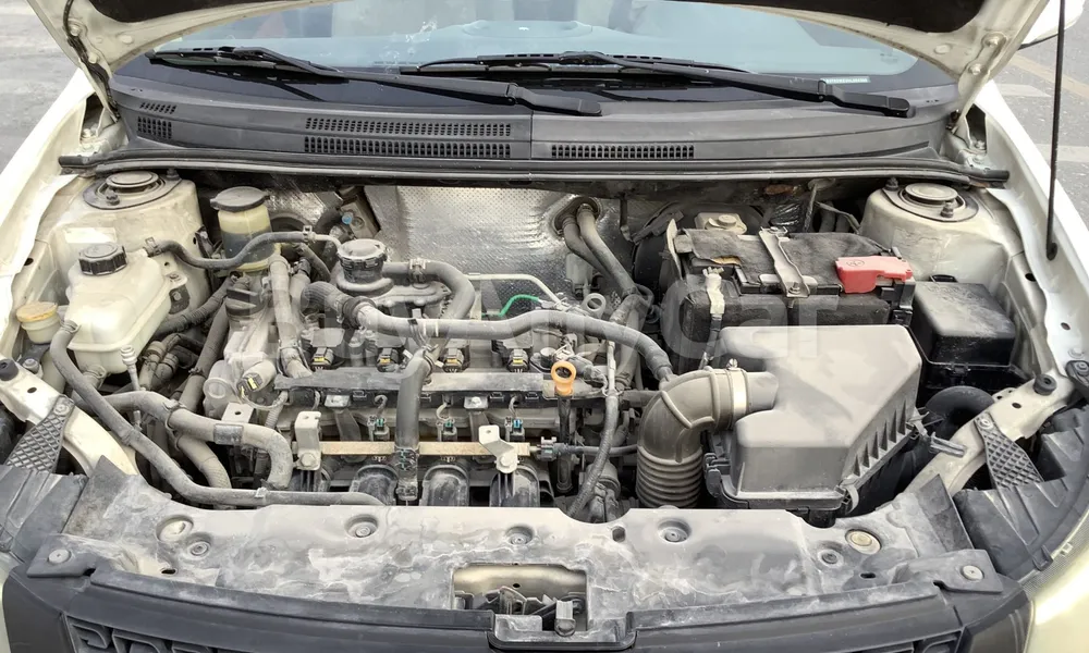 Vehicle photo 6