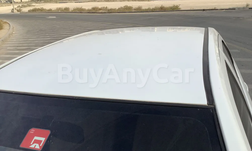 Vehicle photo 5