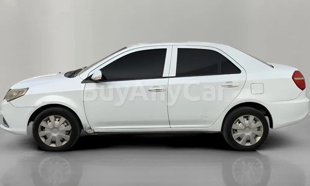 Vehicle photo 4