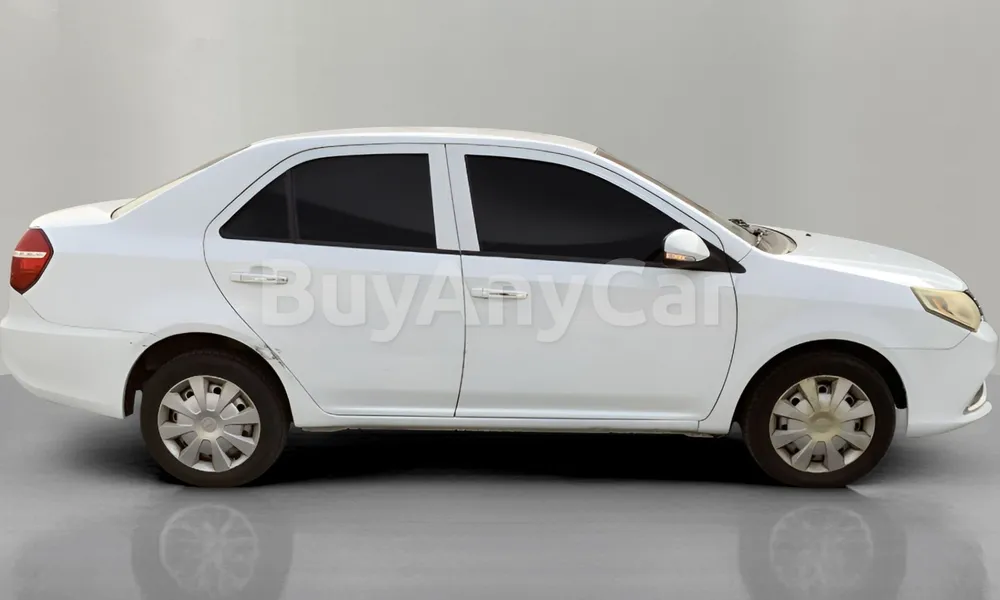 Vehicle photo 3