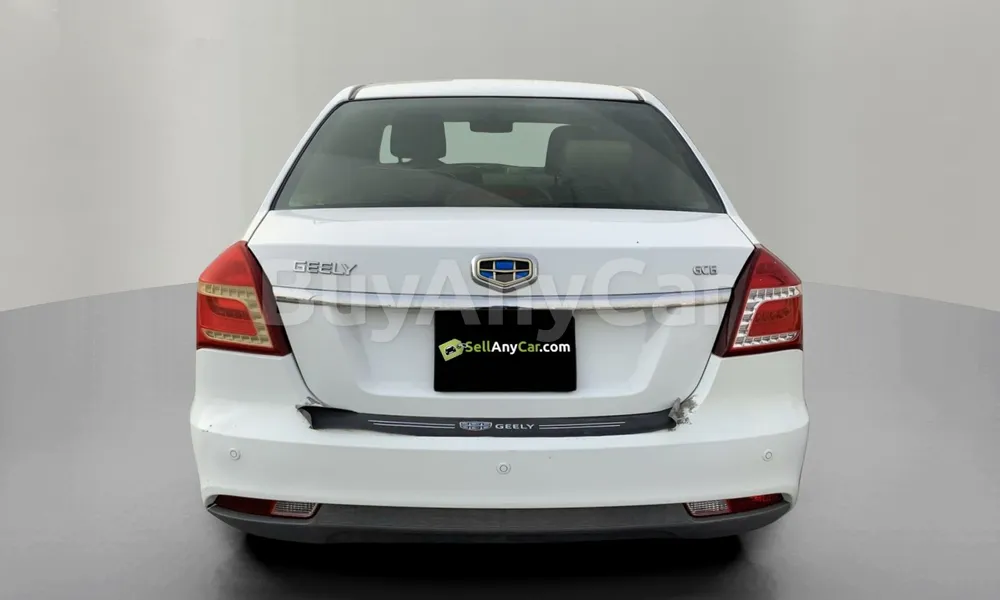 Vehicle photo 2