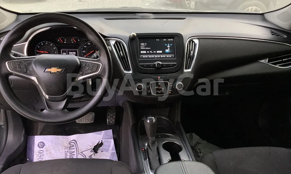Vehicle photo 7