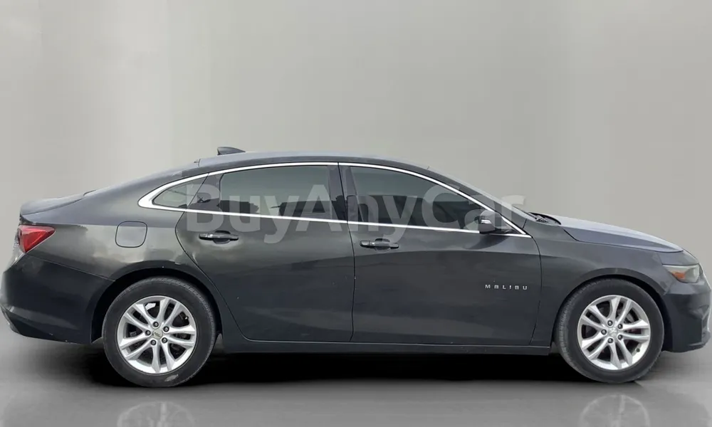 Vehicle photo 3