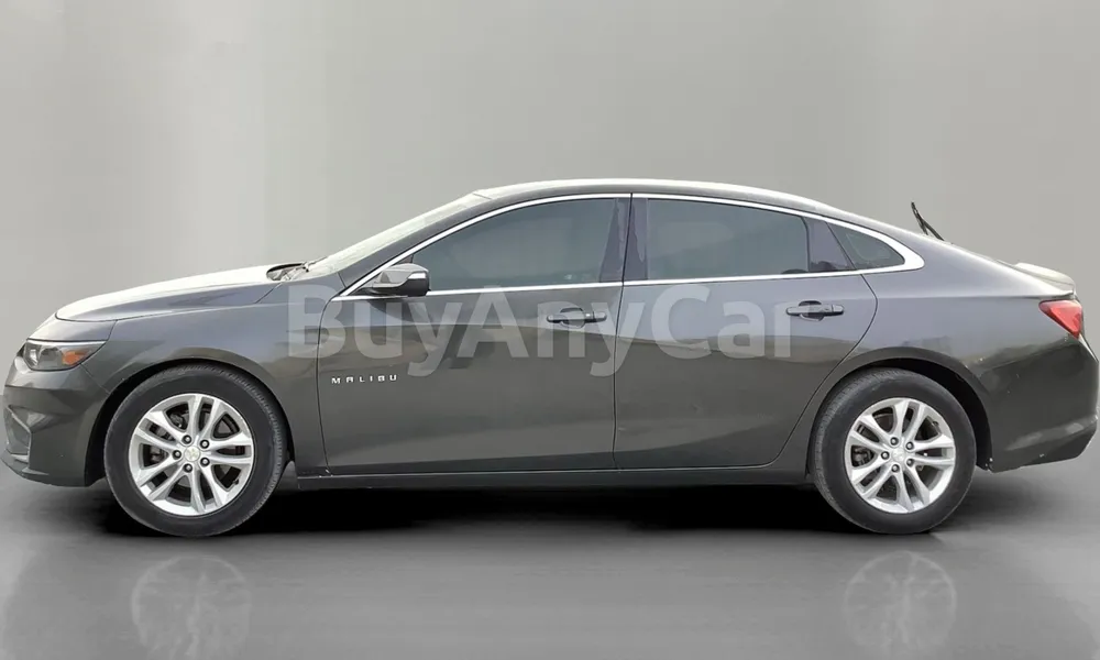 Vehicle photo 4