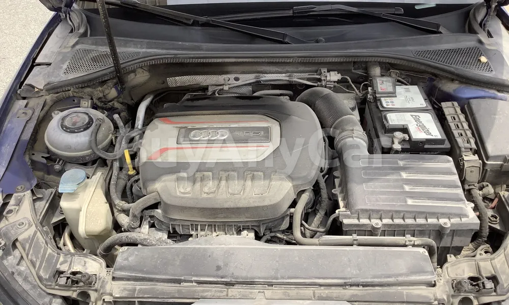 Vehicle photo 5
