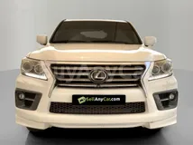 Lexus LX-Series 2011