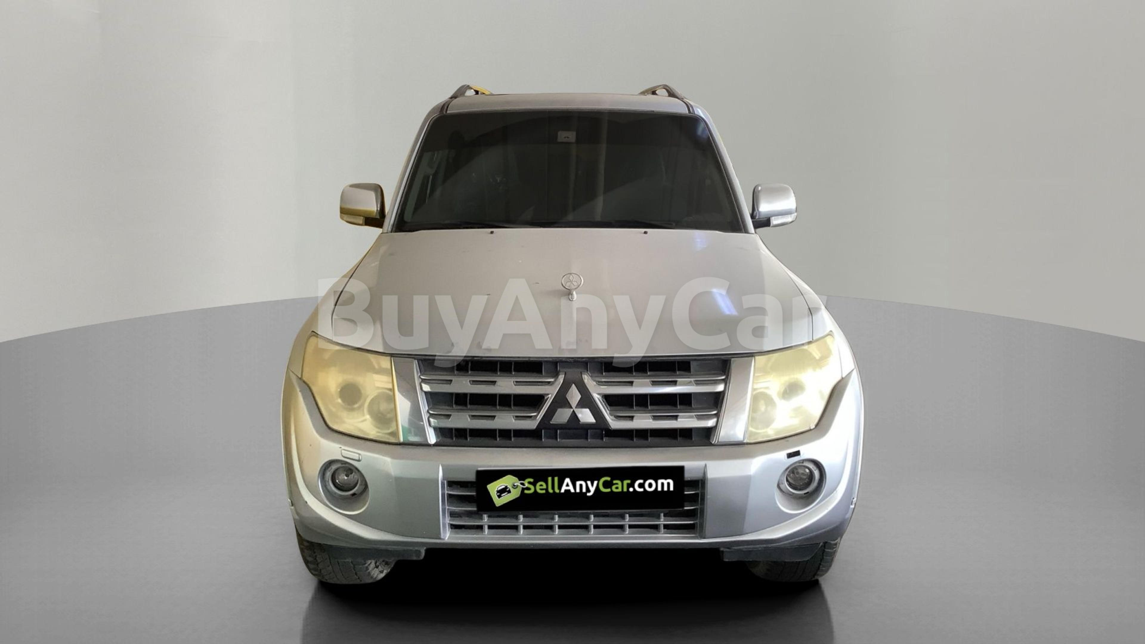 2013 Mitsubishi Pajero