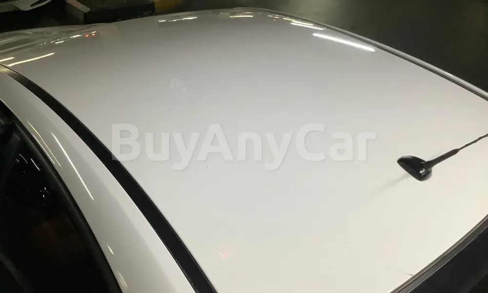 Vehicle photo 5