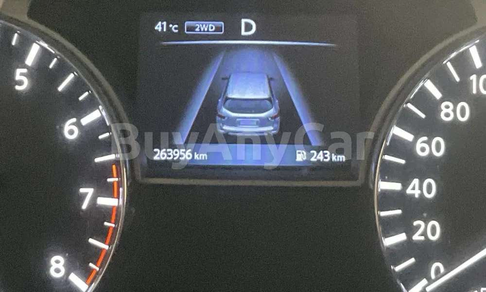 Vehicle photo 7