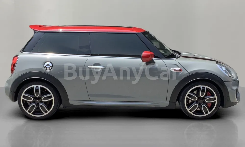 Vehicle photo 3