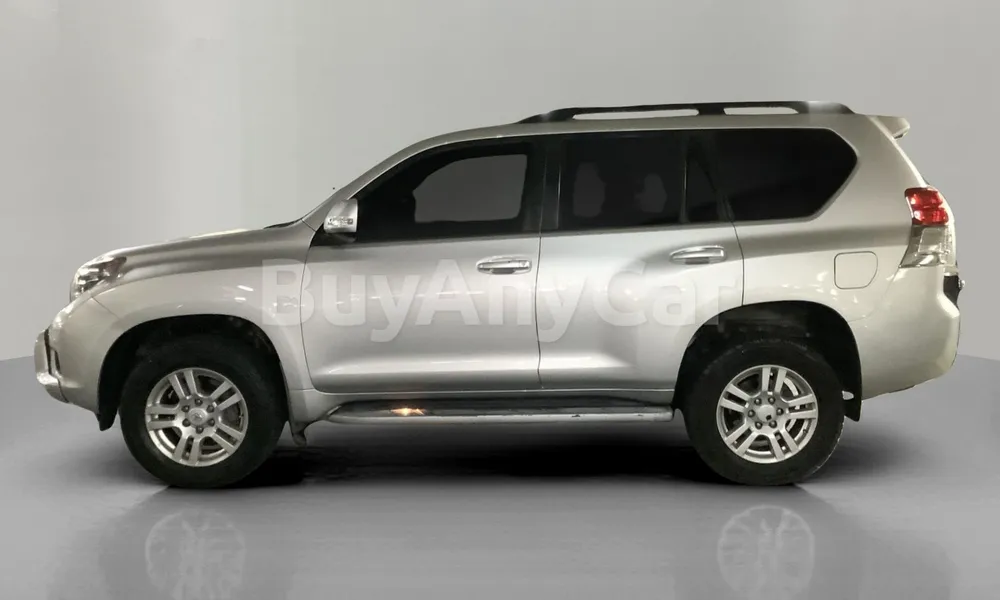 Vehicle photo 4