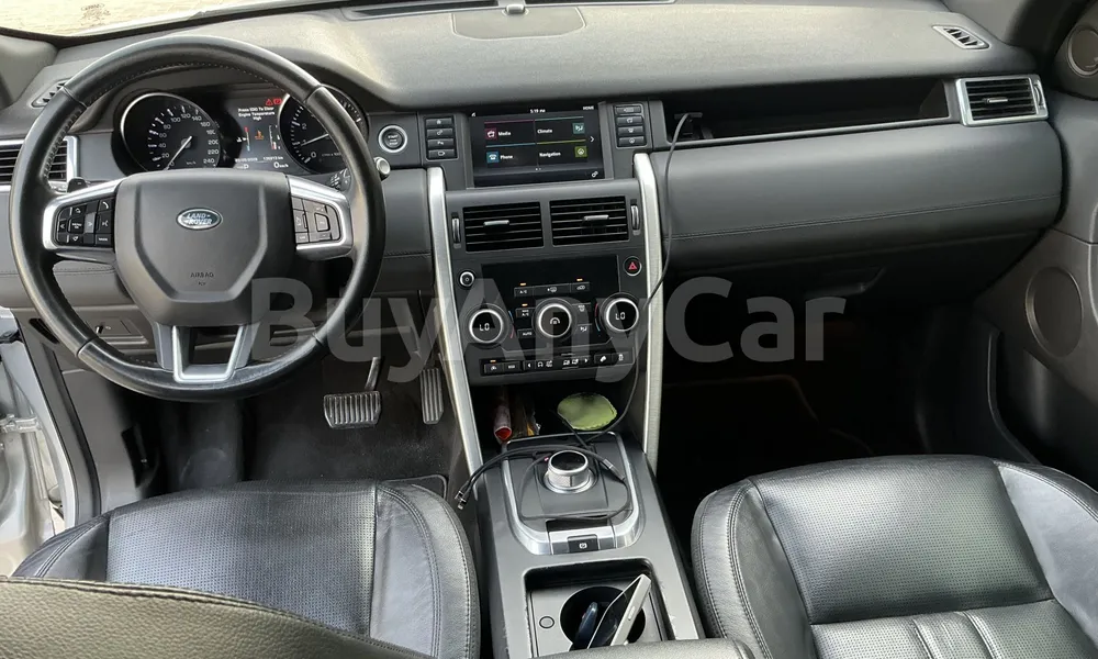 Vehicle photo 8