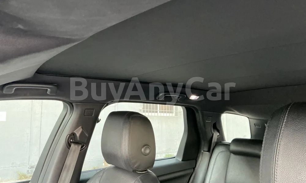 Vehicle photo 9
