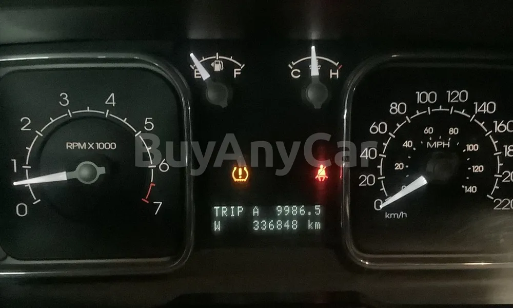 Vehicle photo 5
