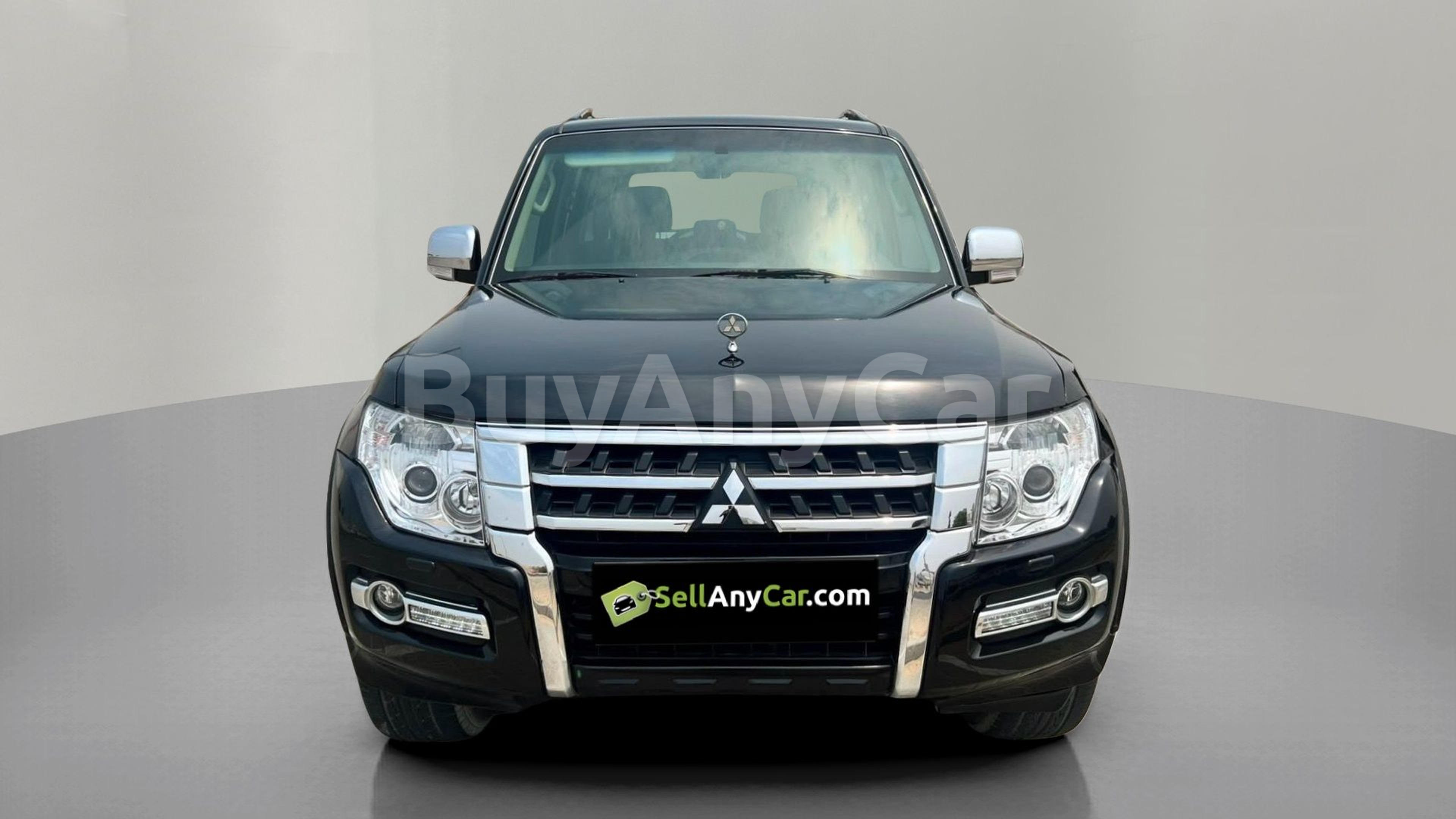 2016 Mitsubishi Pajero