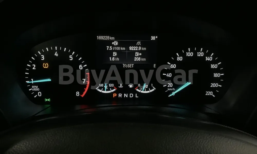 Vehicle photo 6