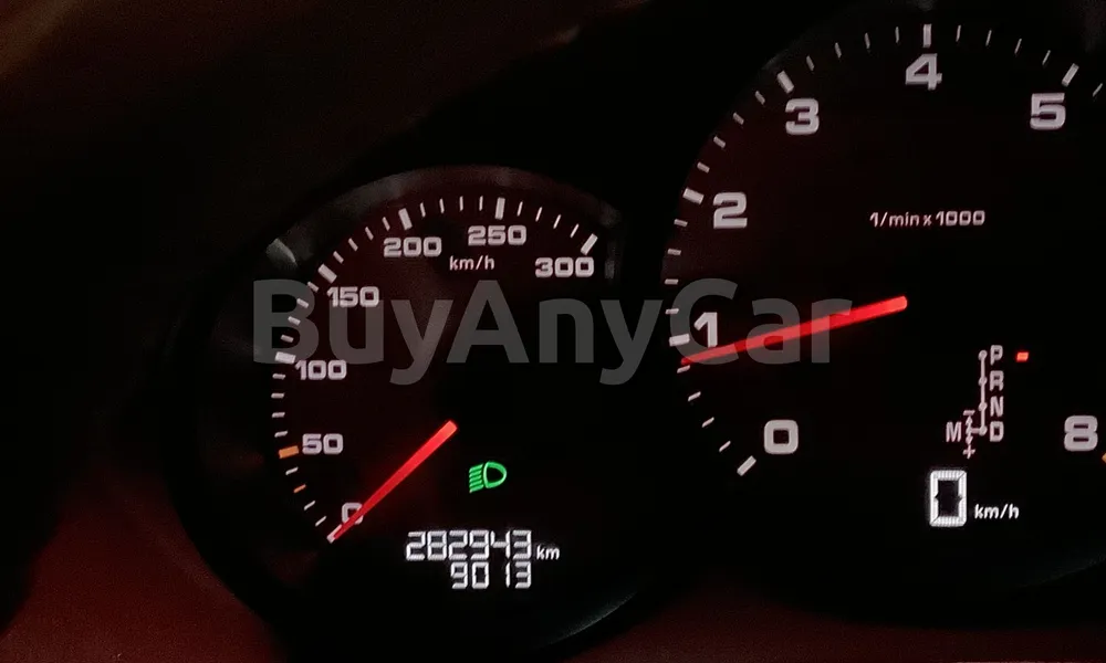 Vehicle photo 7
