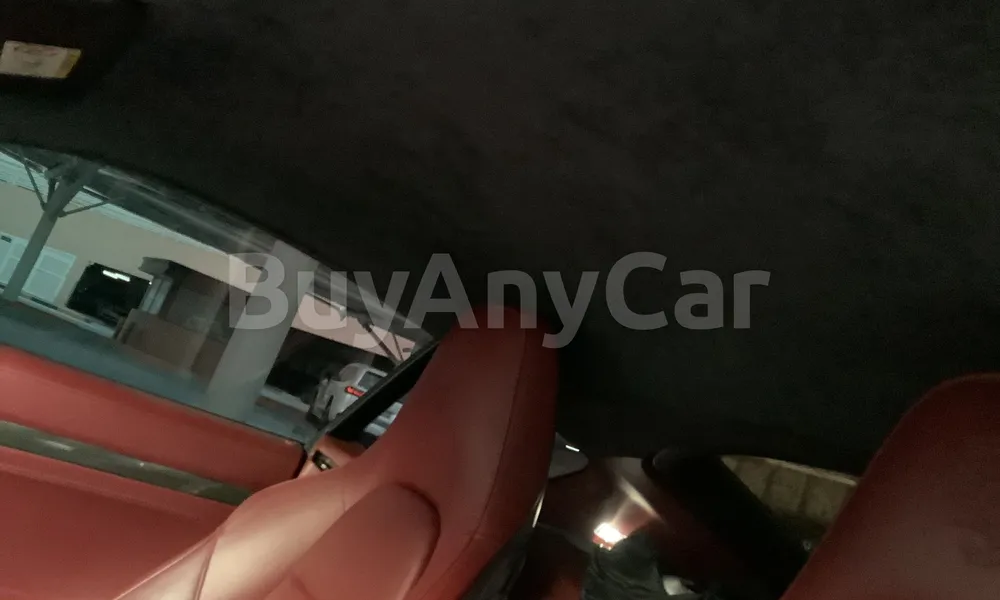 Vehicle photo 8