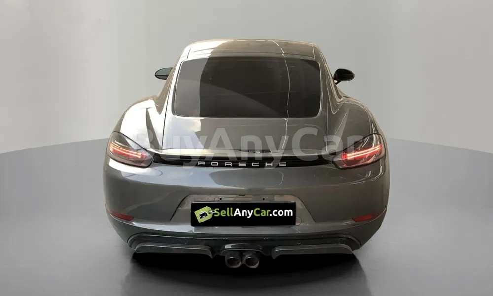 Vehicle photo 2